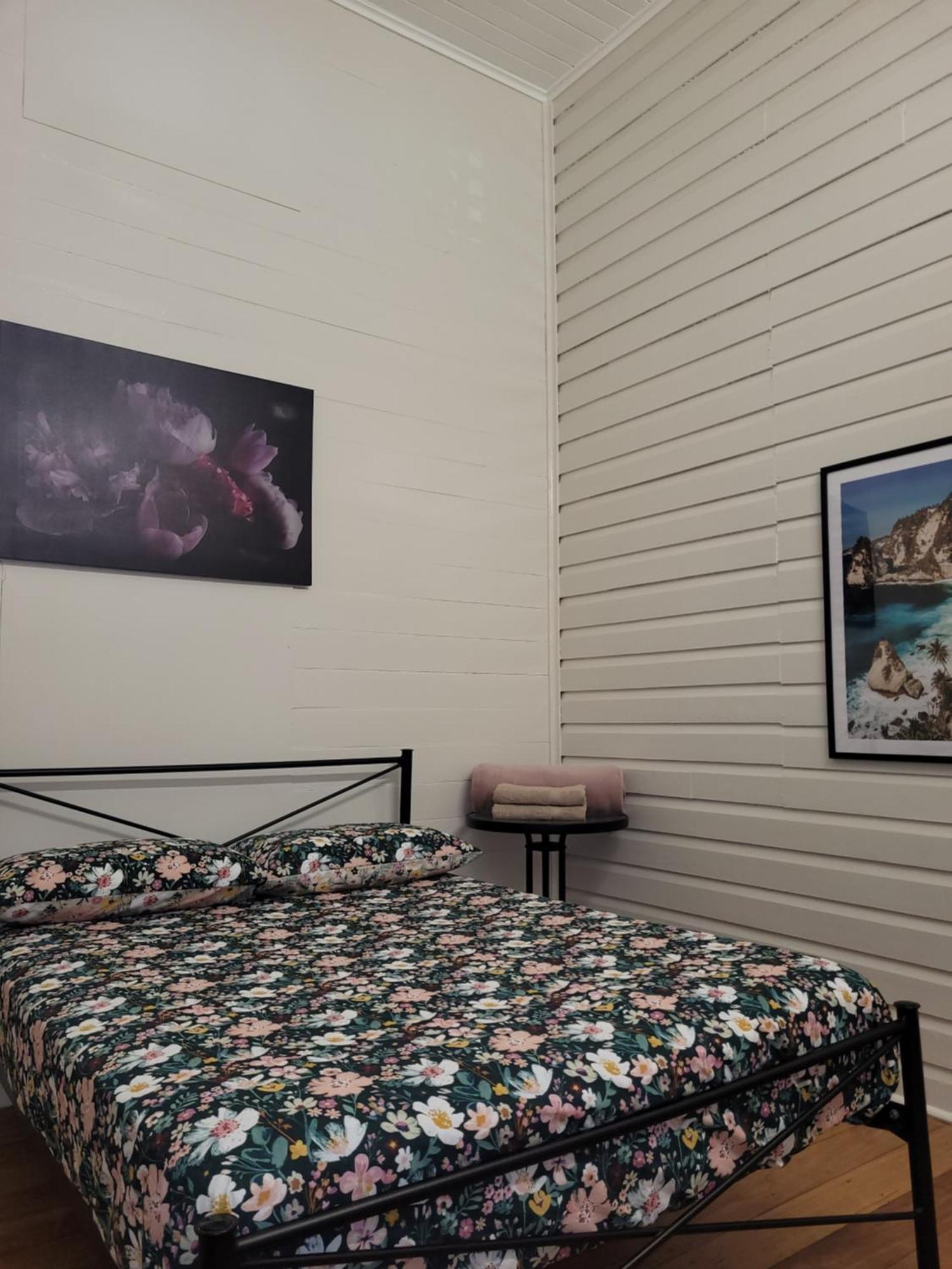 بيت شباب جيكوس باكباكرز كيرنز المظهر الخارجي الصورة A bedroom at the hotel